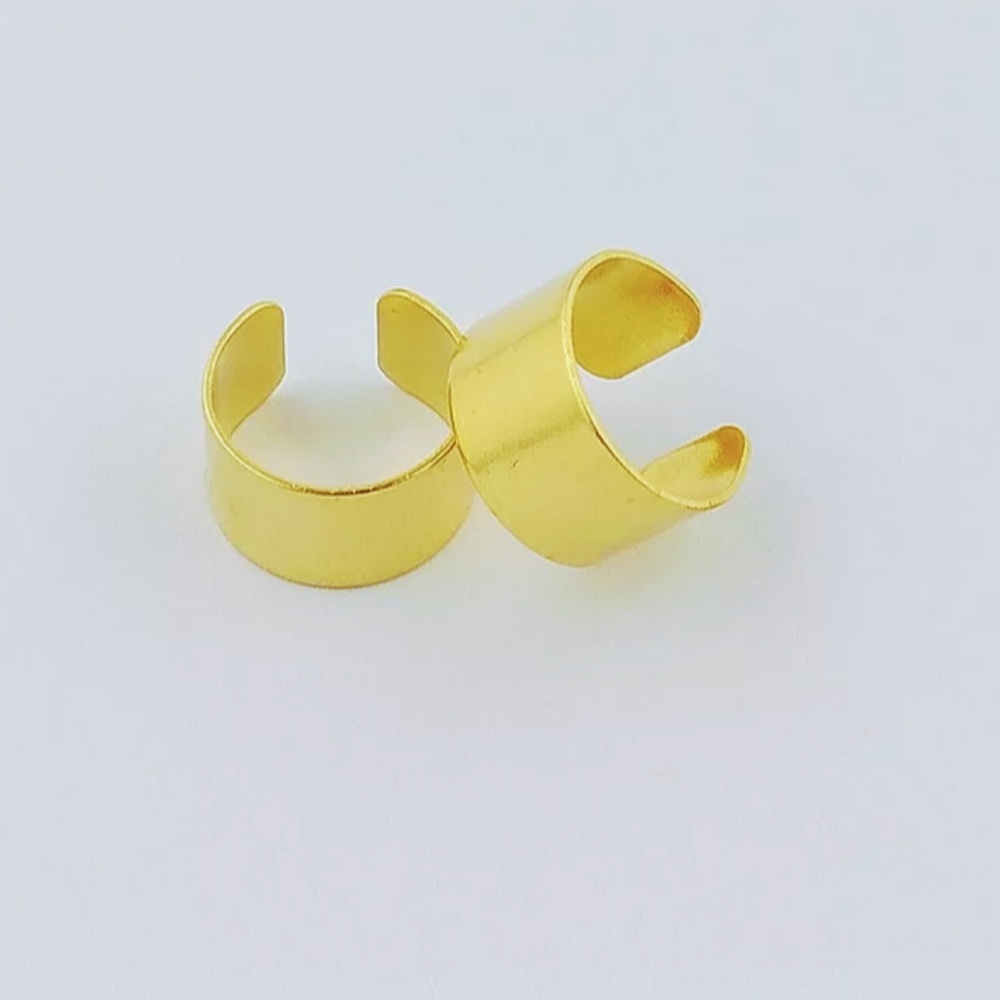 Gold ear cuffs 💛 2 pc set